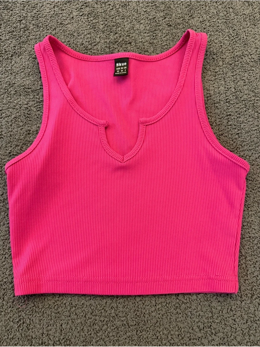 Pink Tank - Picture 1 of 2